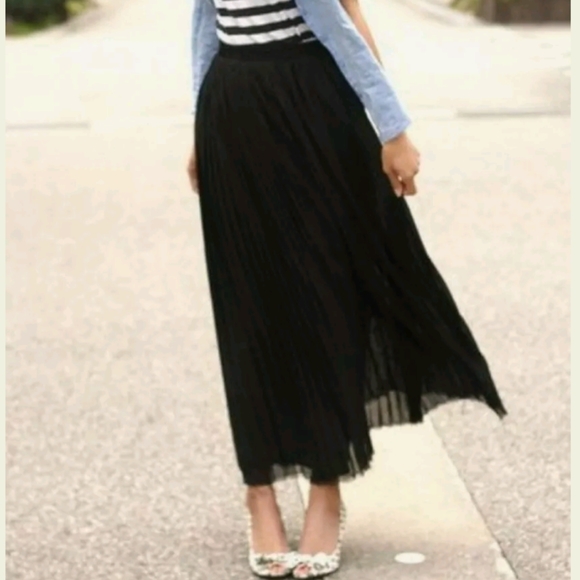 Worthington Chiffon Pleated Maxi Full Length Skirt